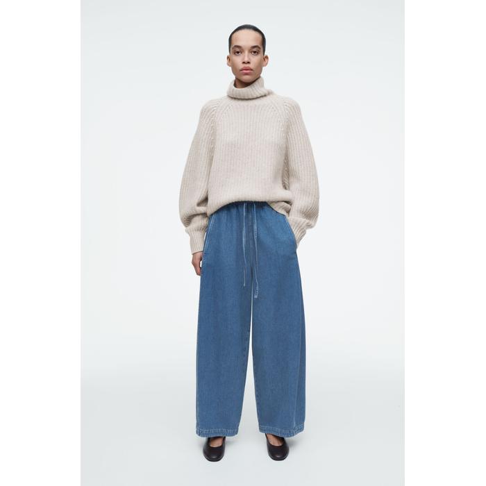 ДЖИНСОВЫЕ БРЮКИ BARREL FIT НА ЗАВЯЗКАХ