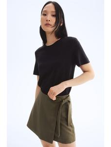 Модель skort из льняной смеси