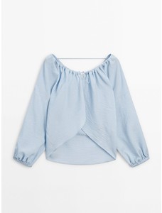 Блуза из жатой ткани с декоративной деталью сзади цвет: Небесно-голубой
