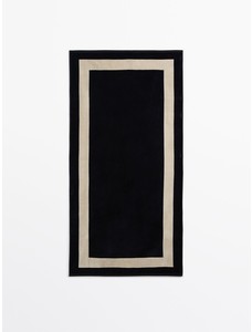 Полотенце из 100% хлопка с контрастными деталями цвет: Черный