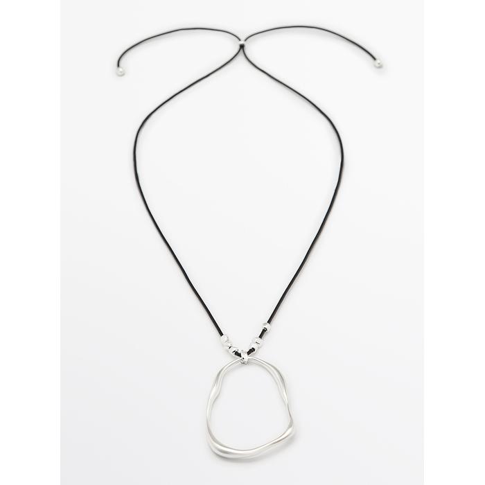 Leather cord necklace with asymmetric piece цвет: Серебряный