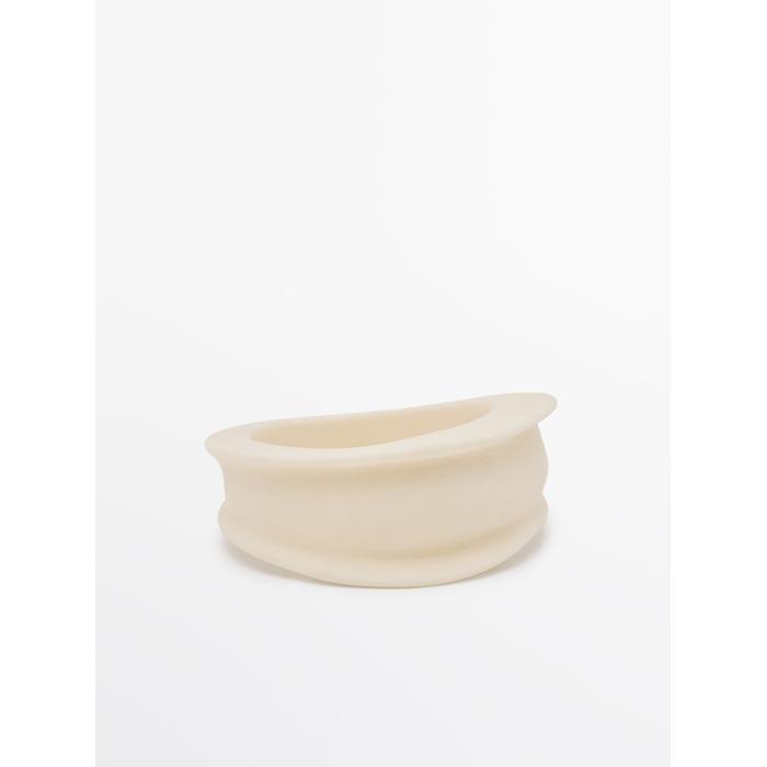 Matte resin bracelet цвет: Цвет кости