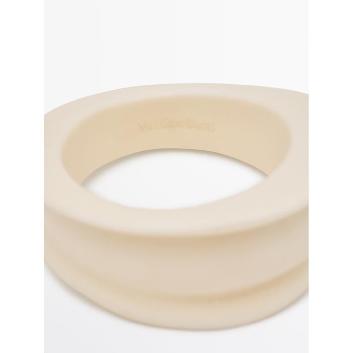 Matte resin bracelet цвет: Цвет кости