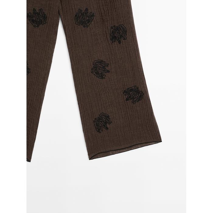Fluid textured pants with embroidered detail цвет: Шоколадный