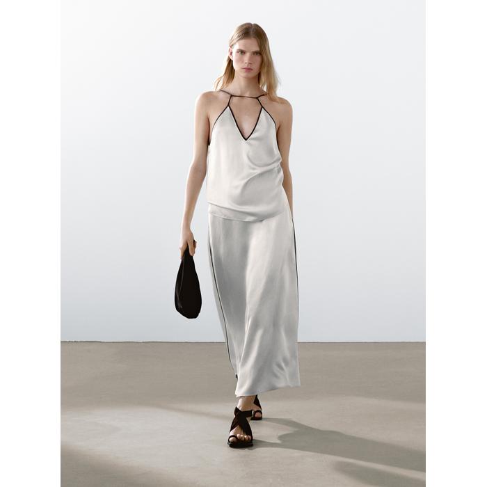Satin halter top with vivid detail цвет: Натуральный, кремовый