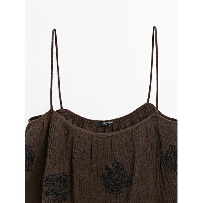 Fluid textured top with embroidered detail цвет: Шоколадный