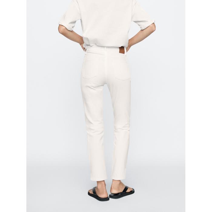 Cropped mid rise slim fit jeans цвет: Натуральный, кремовый