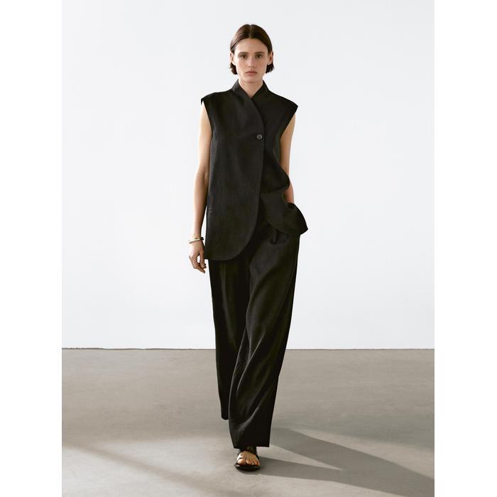Waistcoat with linen turtleneck цвет: Черный