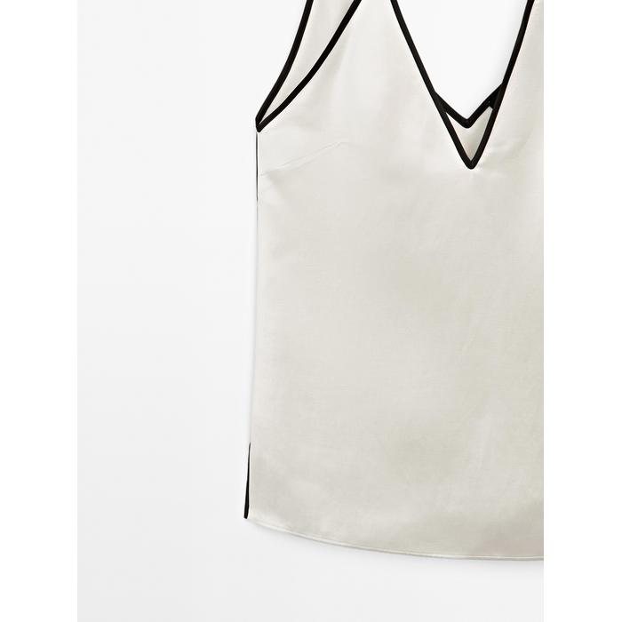 Satin halter top with vivid detail цвет: Натуральный, кремовый