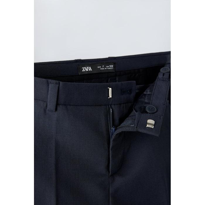 Pantalon traveler zara 2025