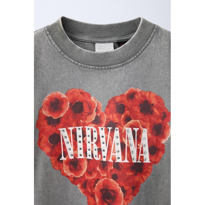ФУТБОЛКА СО СТРАЗАМИ NIRVANA ®