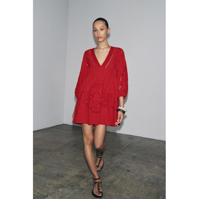 КОРОТКОЕ ПЛАТЬЕ С ВЫШИВКОЙ ИЗ КОЛЛЕКЦИИ ZW COLLECTION