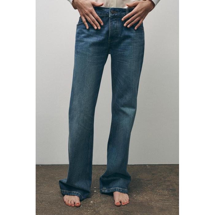 ДЖИНСЫ С НИЗКОЙ ПОСАДКОЙ В ПОЛНЫЙ РОСТ ИЗ КОЛЛЕКЦИИ ZW BOOTCUT