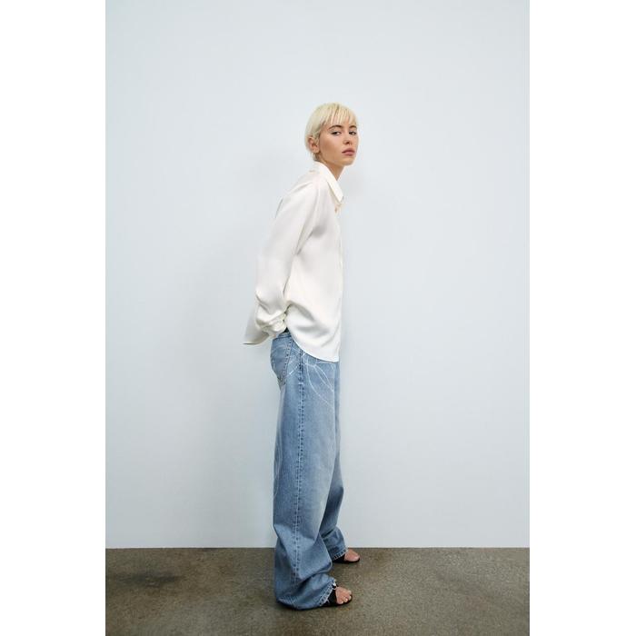 RELAXED ДЖИНСЫ OVERSIZE С ЗАВЫШЕННОЙ ТАЛИЕЙ И СТРАЗАМИ