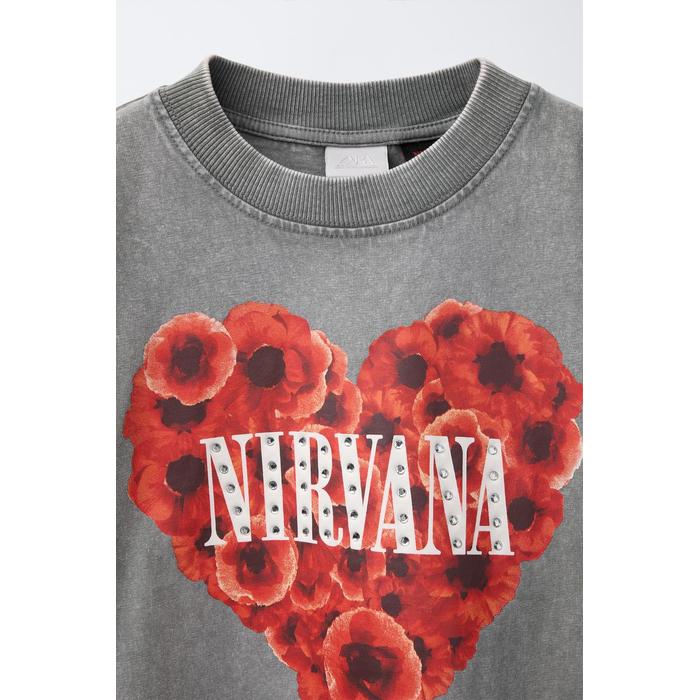 ФУТБОЛКА СО СТРАЗАМИ NIRVANA®