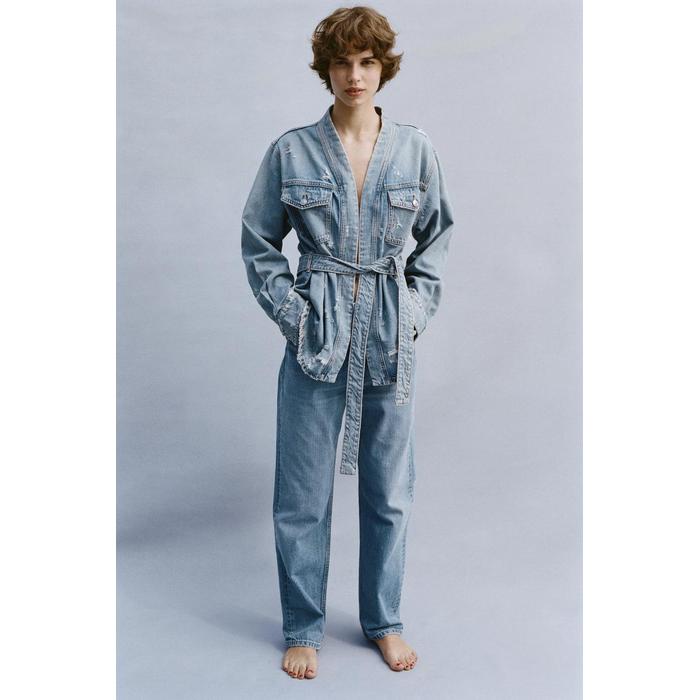 РВАНЫЕ MOM FIT ДЖИНСЫ С ЗАВЫШЕННОЙ ТАЛИЕЙ
