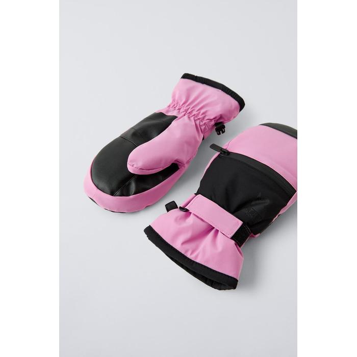 НЕСКОЛЬЗЯЩИЕ ВАРЕЖКИ ИЗ КОЛЛЕКЦИИ SKI COLLECTION
