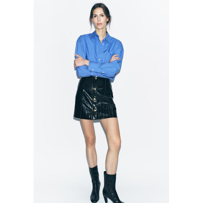 КОРОТКАЯ ЮБКА С ЭФФЕКТОМ КОЖИ ИЗ КОЛЛЕКЦИИ ZW COLLECTION