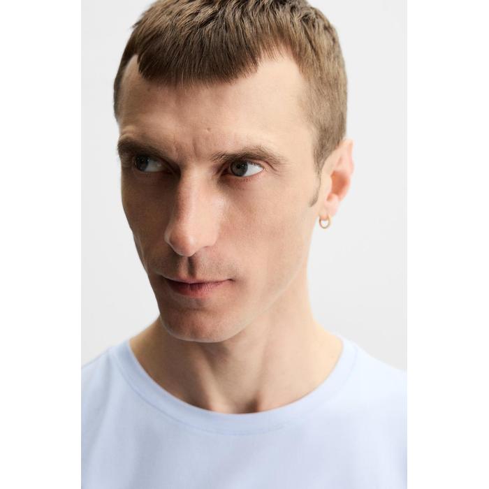 БАЗОВАЯ ПРИТАЛЕННАЯ ФУТБОЛКА