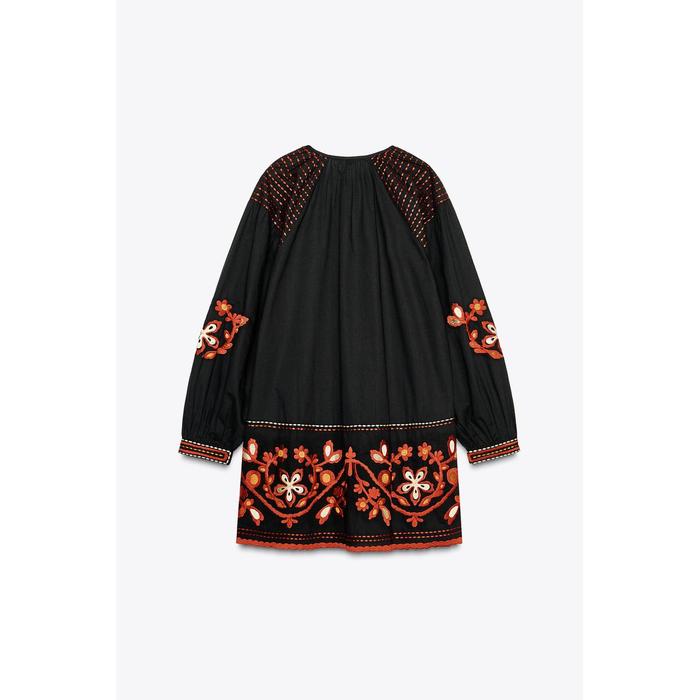 КОРОТКОЕ ПЛАТЬЕ С ВЫШИВКОЙ ИЗ КОЛЛЕКЦИИ ZW COLLECTION