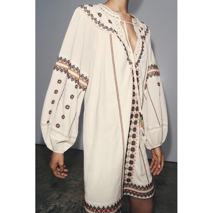 ПЛАТЬЕ С ВЫШИВКОЙ ИЗ КОЛЛЕКЦИИ ZW COLLECTION