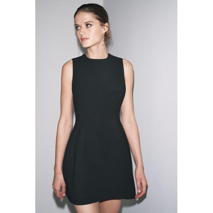КОРОТКОЕ ОБЪЕМНОЕ ПЛАТЬЕ ИЗ КОЛЛЕКЦИИ ZW COLLECTION