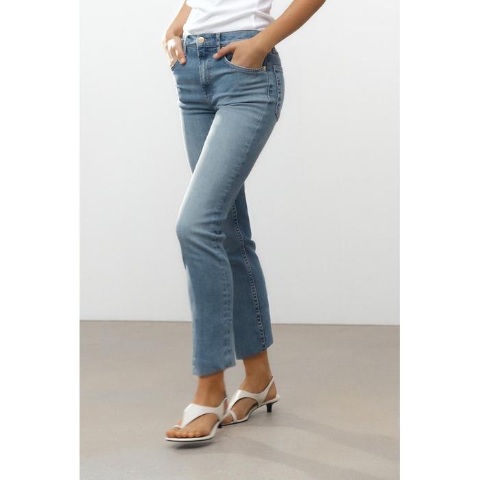 УКОРОЧЕННЫЕ ДЖИНСЫ С ВЫСОКОЙ ТАЛИЕЙ ИЗ КОЛЛЕКЦИИ ZW BOOTCUT
