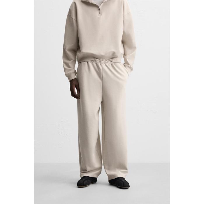 ДЖОГГЕРЫ RELAXED FIT ИЗ ВЫСОКОТЕХНОЛОГИЧНОЙ ТКАНИ