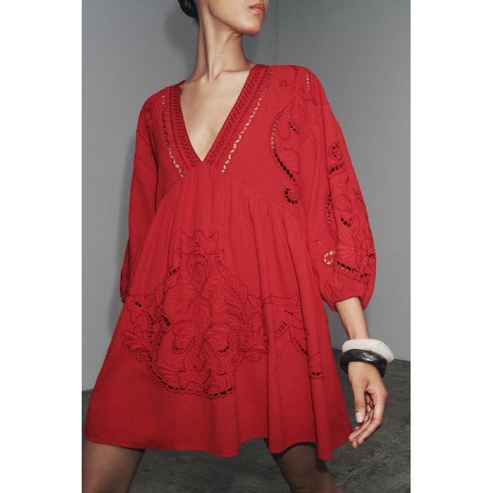 КОРОТКОЕ ПЛАТЬЕ С ВЫШИВКОЙ ИЗ КОЛЛЕКЦИИ ZW COLLECTION