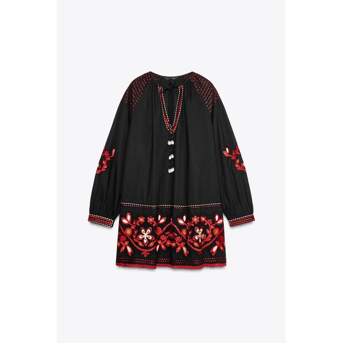 КОРОТКОЕ ПЛАТЬЕ С ВЫШИВКОЙ ИЗ КОЛЛЕКЦИИ ZW COLLECTION