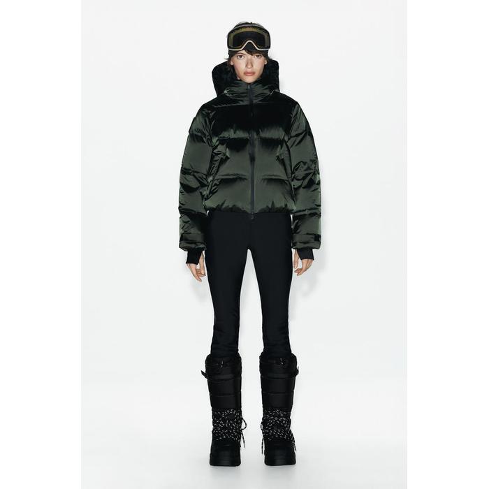 ПУХОВИК ИЗ КОЛЛЕКЦИИ SKI COLLECTION С ТЕХНОЛОГИЕЙ RECCO® ДЛЯ ЗАЩИТЫ ОТ ВОДЫ И ВЕТРА