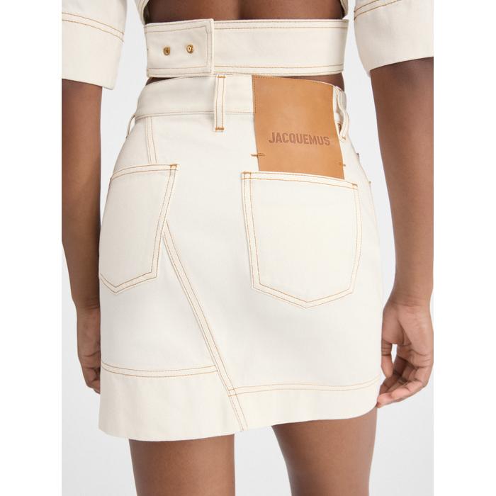 Асимметричная мини-джинсовая юбка цвет: Off-white/tabac
