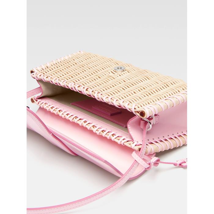 Wicker flap bag цвет: Pale pink