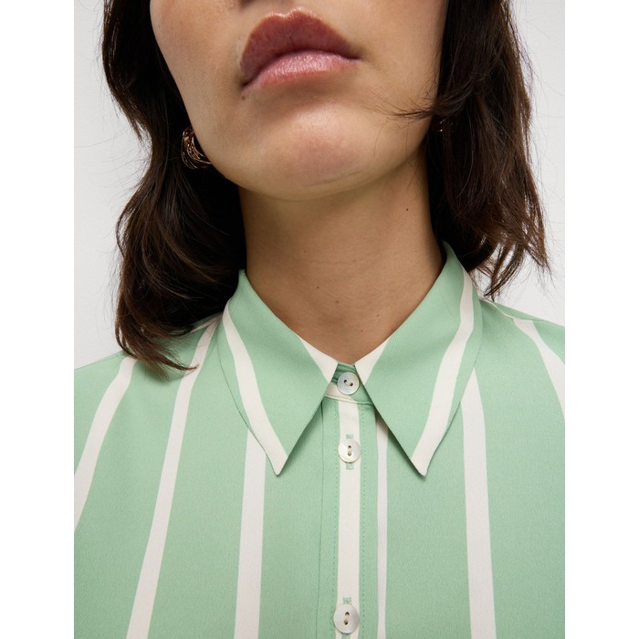 patterned shirt