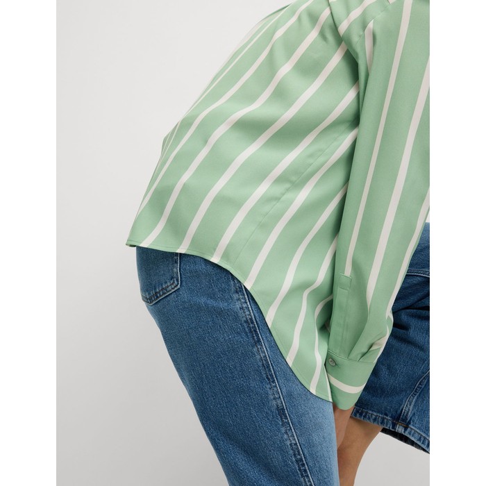 patterned shirt