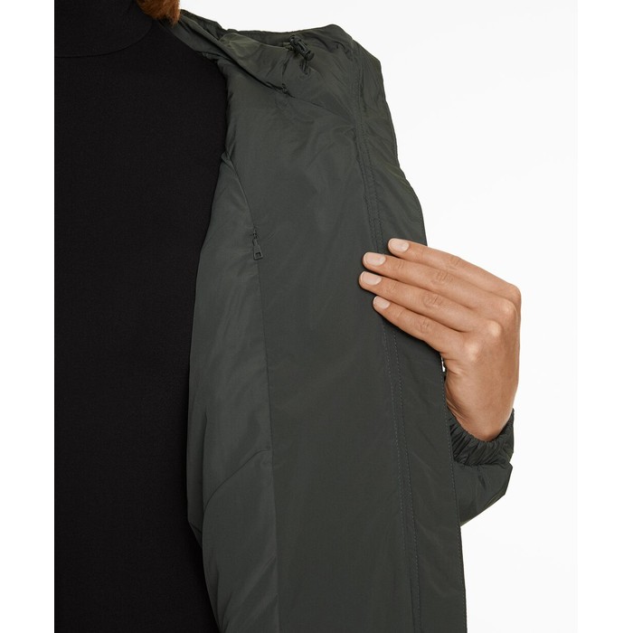 короткая водоотталкивающая утепленная куртка primaloft®