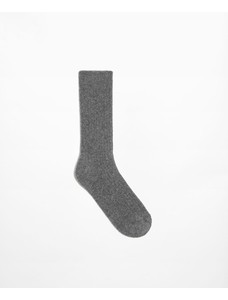 Классические носки из 15% кашемира и 10% шерсти.