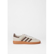 специальные кроссовки adidas для гандбола