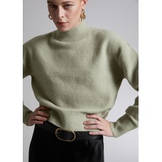 свитер с имитацией горловины