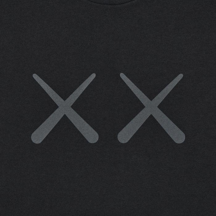 Футболка Kaws + Warhol UT цвет: Чёрный