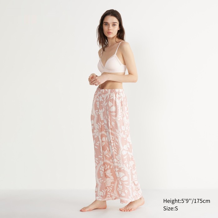 Легкие брюки с цветочным принтом цвет: Розовый