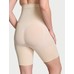 Корректирующее белье от Victoria SeamlessShaping™, шорты до середины бедра.