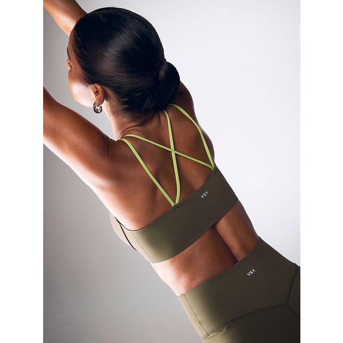 Спортивный бюстгальтер с глубоким вырезом VSX Elevate™ Chroma Contours